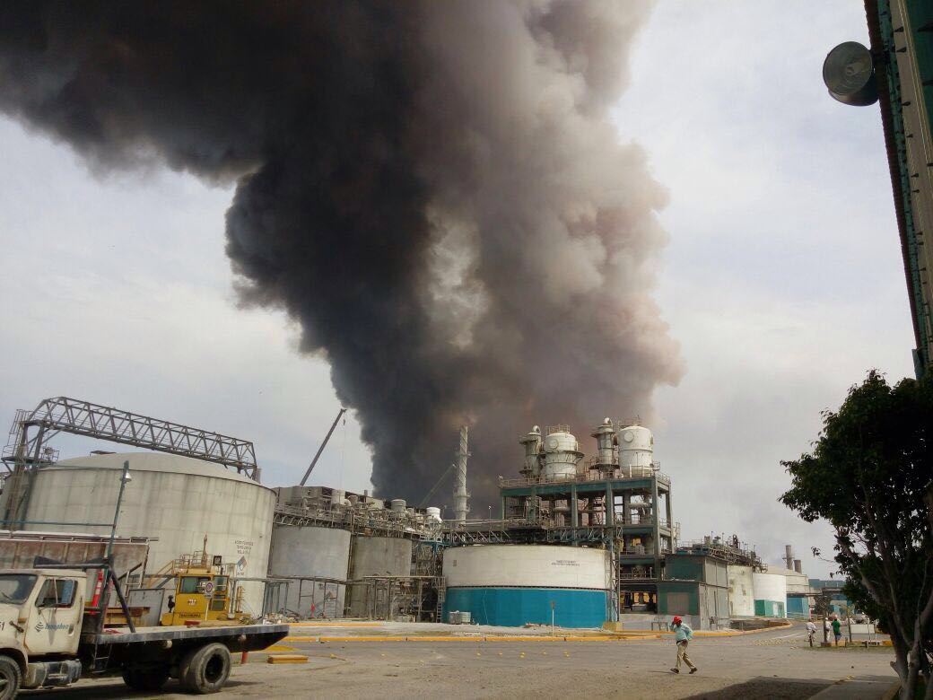 Explosión en una planta de Pemex en Veracruz