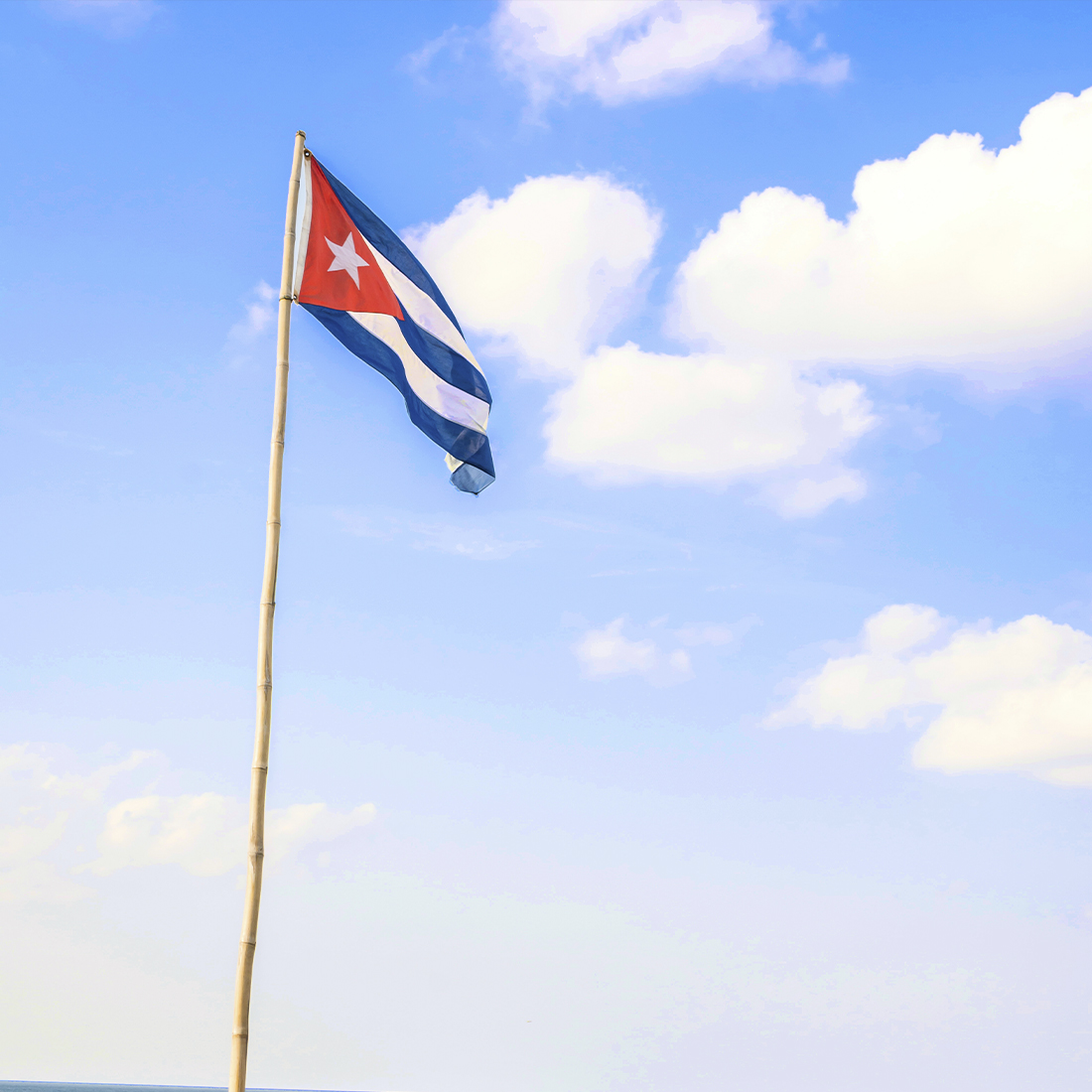 Rusia y Cuba fortalecen la cooperación mediante un acuerdo de suministro de petróleo y estrechan lazos políticos y económicos
