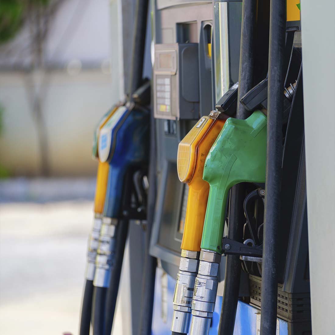 Precios de combustible en España: Estabilidad superficial oculta una realidad preocupante