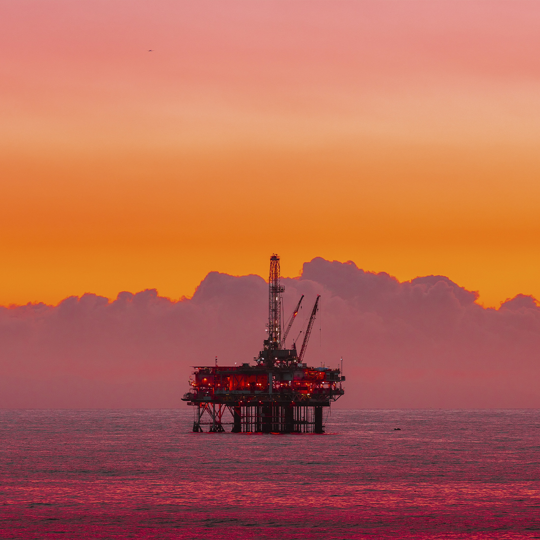 Desafíos actuales en el Mercado del Petróleo: una perspectiva detallada sobre la oferta, la demanda y las tendencias emergentes